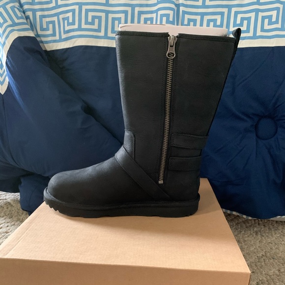 UGG kalia boots - Picture 2 of 6